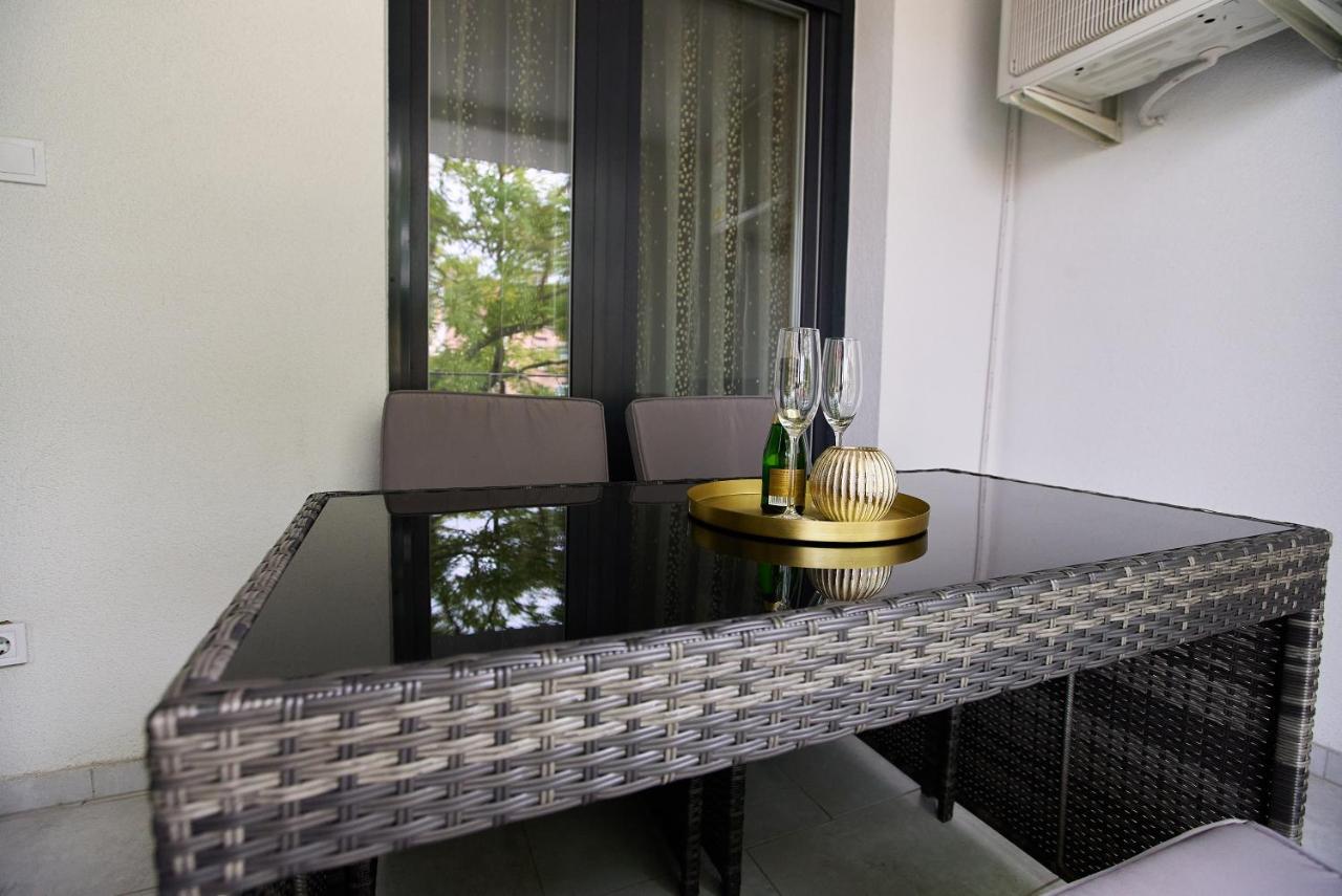 Starlight Silver Szeged - Exclusive Extérieur photo
